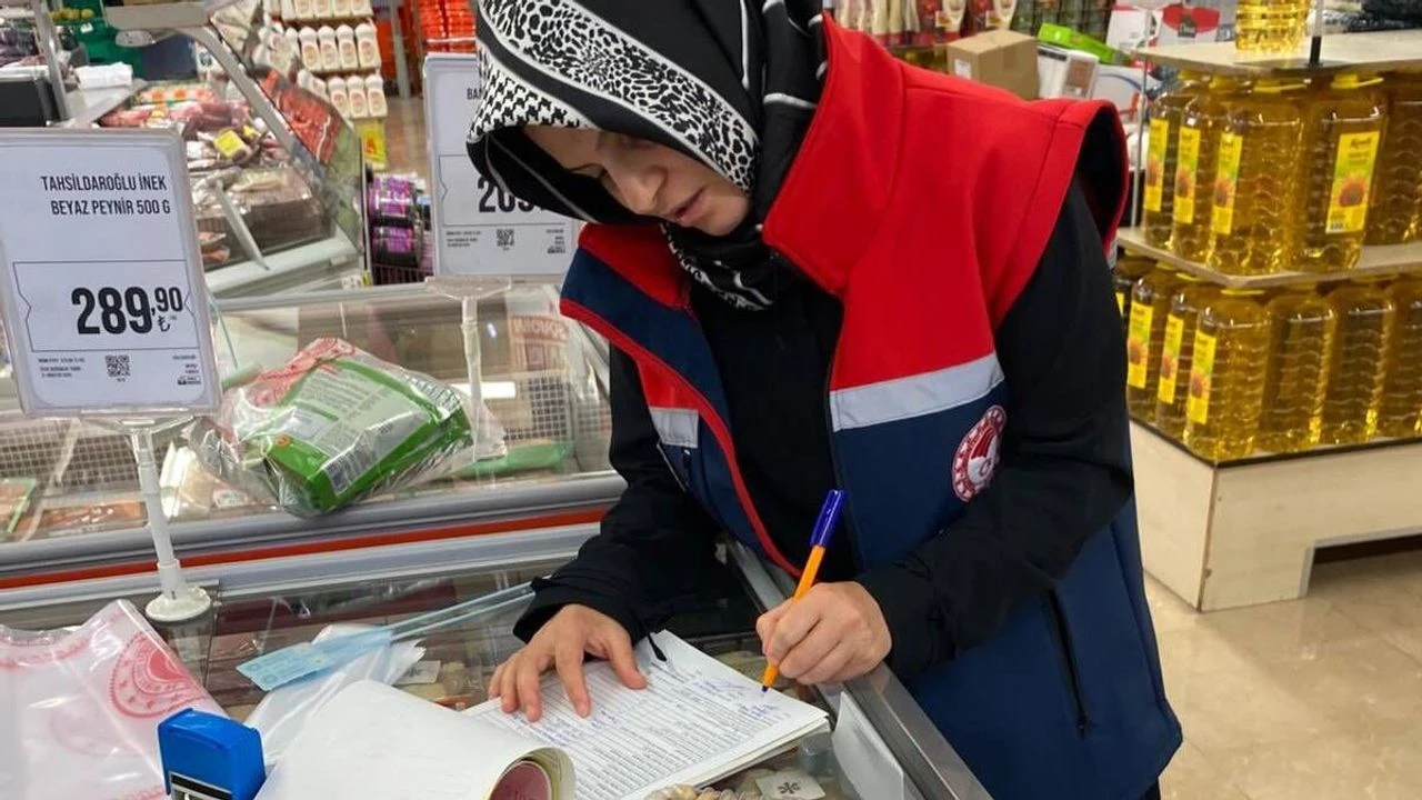 Eskişehir’de etiket ve kasa fiyatları denetlendi: 143 bin TL ceza