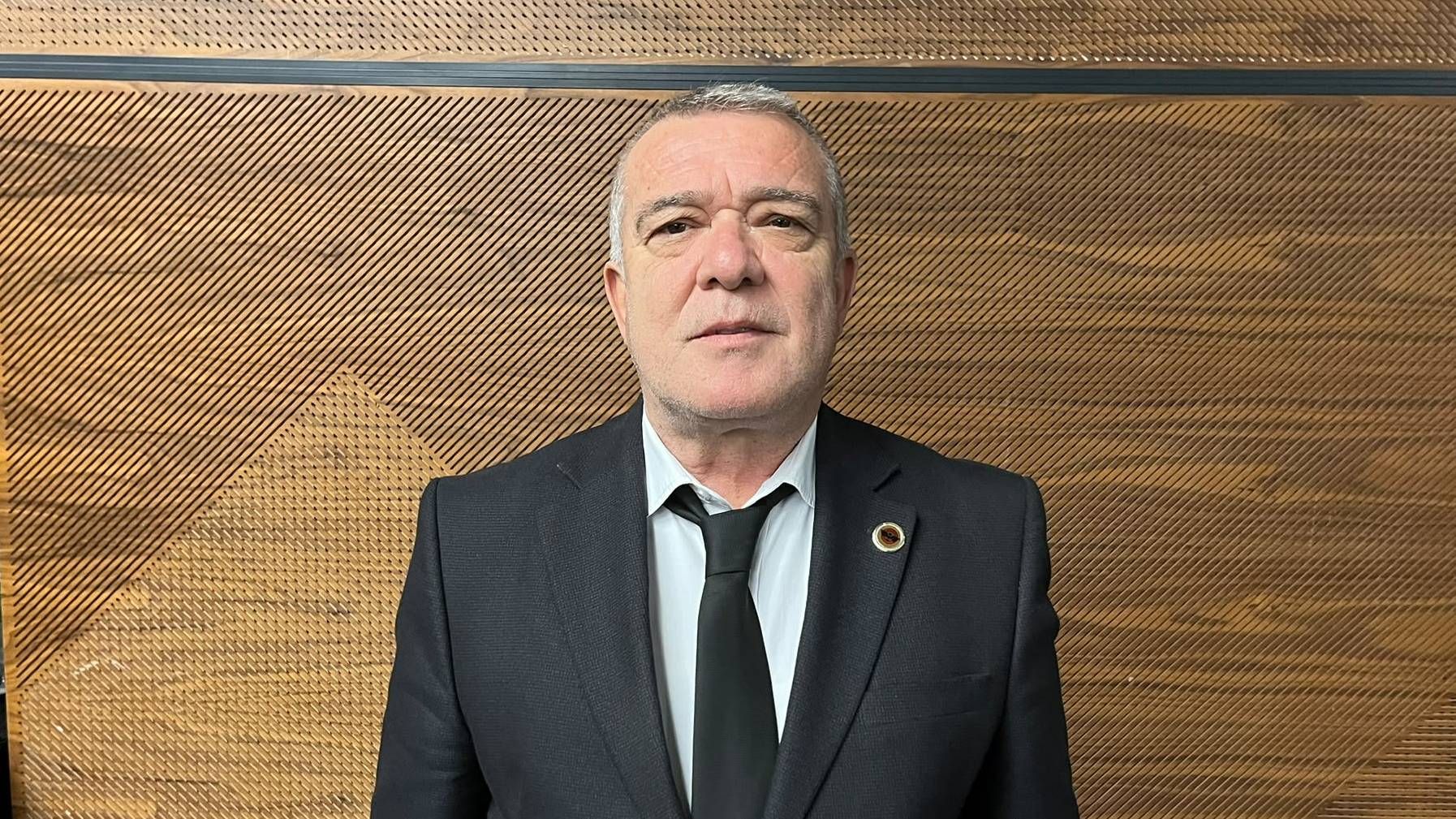Eskişehir Demirspor Başkanı Hünerliel: “Bu Takım Şehrimizin Yüzünü Güldürecek”