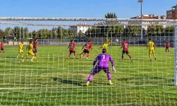 Eskişehirspor taraftarlarından hakem kararlarına tepki