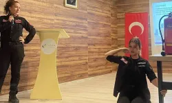Eskişehir'de öğrencilere deprem eğitimi: Çök-Kapan-Tutun hareketi anlatıldı