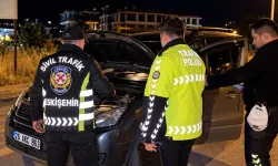 Eskişehir’de ekiplerin dikkati yavru kediyi kurtardı