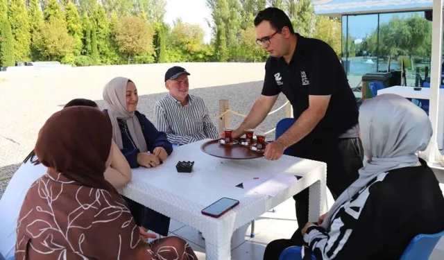 Eskişehir’de eğitim alan gençler iş hayatına adım attı