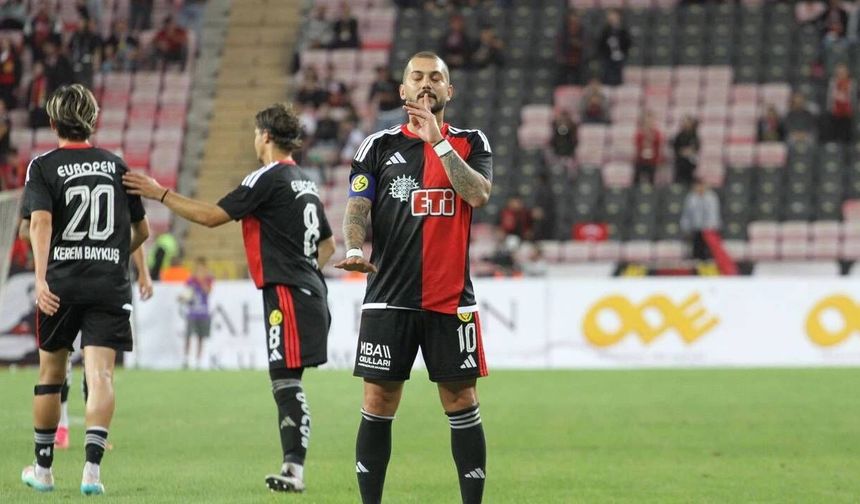 Eskişehirspor kaptanı Beykan Şimşek’ten taraftara özür: “Tek suçlu biz futbolcularız”