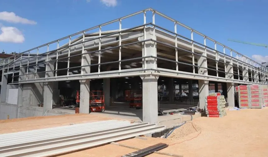 İsmail Oğuz açıkladı: "Kurtuluş Kapalı Pazar Yeri’nde sona geliniyor"