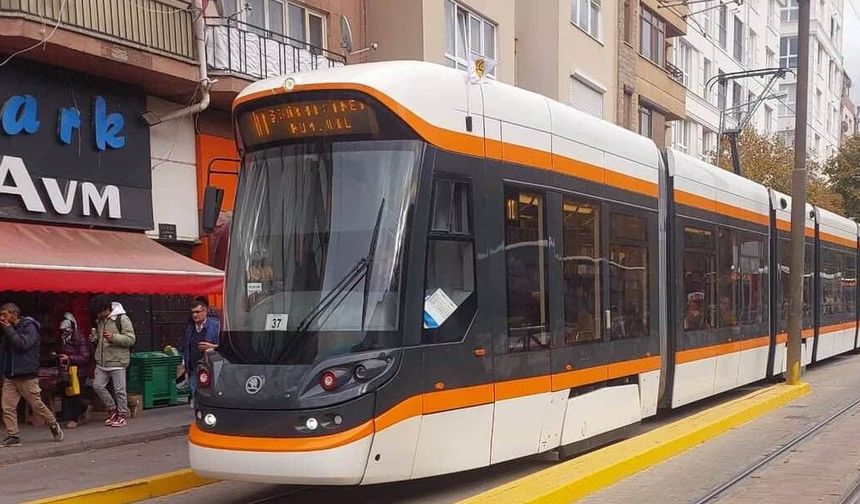 Eskişehir’de tramvay hattında kaza nedeniyle seferler durdu