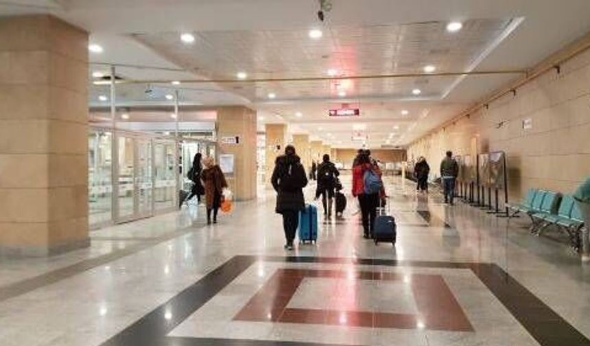 Eskişehir’de yeni dönem öncesi öğrencilerin yurt mesaisi başladı