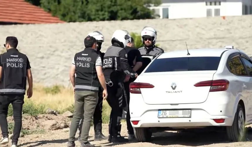 Eskişehir’de aranan kişilere yönelik operasyon: Yüzlerce kişi yakalandı
