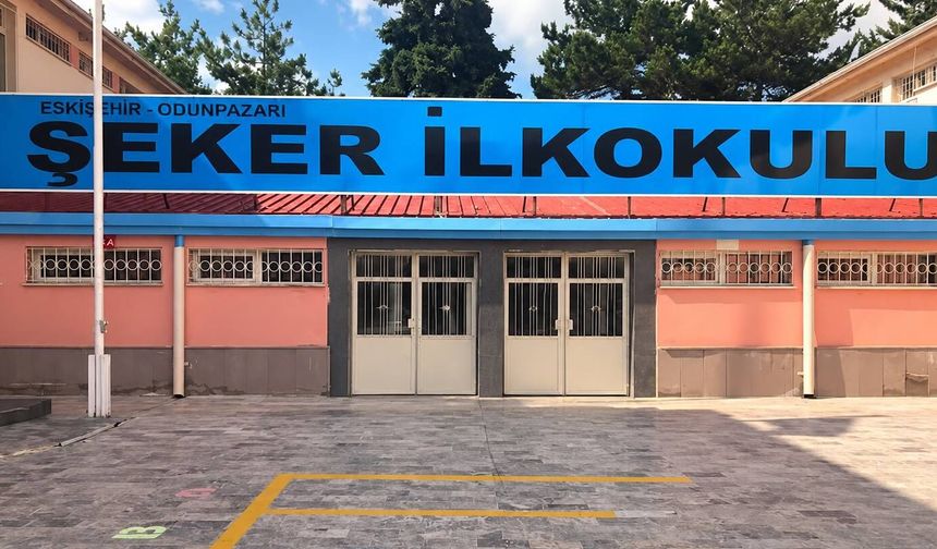Devran Yıldırım’dan Şeker İlkokulu için dikkat çeken iddialar: Velilerden neden para isteniyor